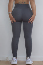 curve sculpting leggings, smooth yoga leggings, ruched leggings, butt hugging leggings, bum scrunch leggings, grey smooth yoga leggings, Instagram leggings